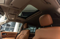 Infiniti QX80 Luxe