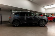 Infiniti QX80 Luxe Proactive