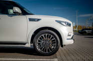 Infiniti QX80 Luxe Proactive