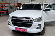 Isuzu D-Max Base