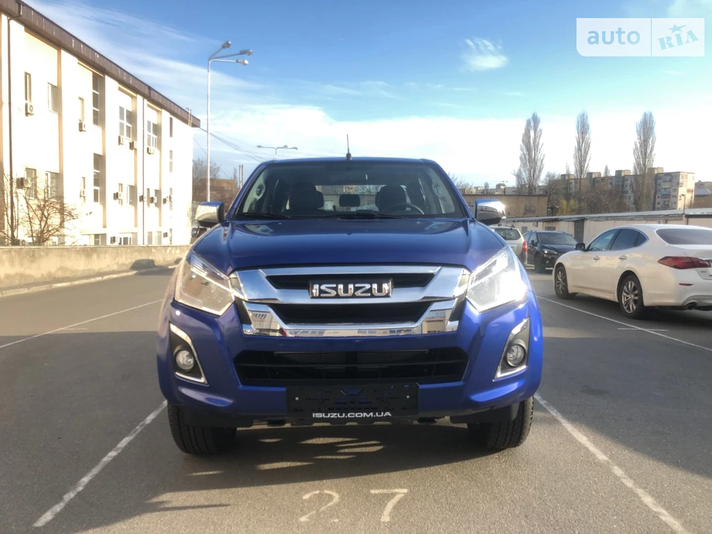 Isuzu D-Max Base