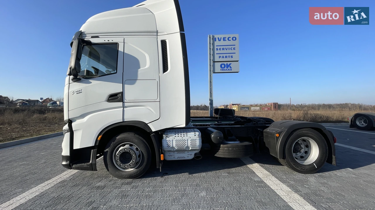 Iveco S-Way Base