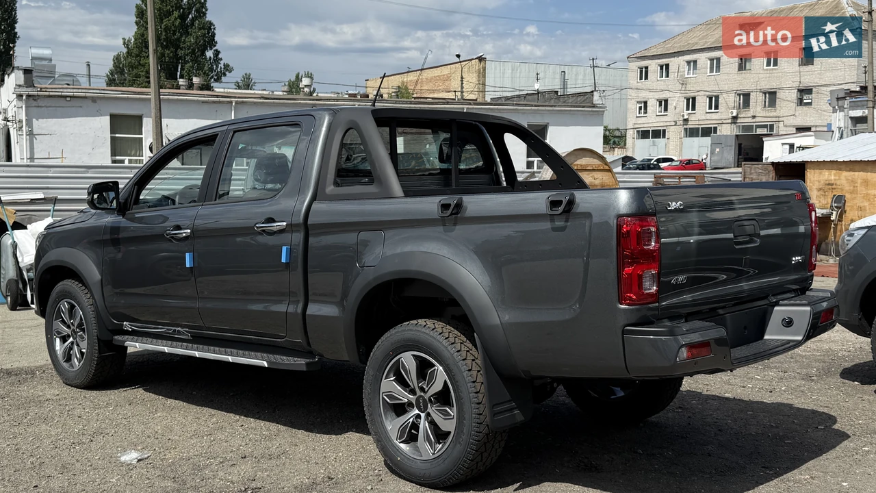 JAC-8