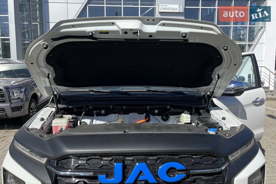 JAC T9 EV - фото 17