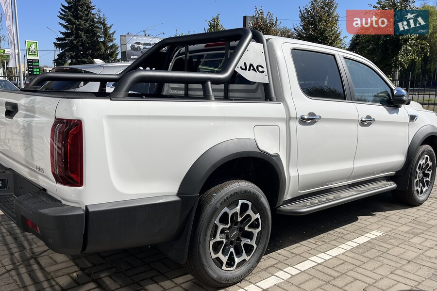 JAC T9 EV - фото 6