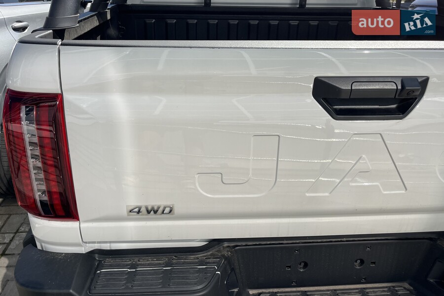 JAC T9 EV - фото 13