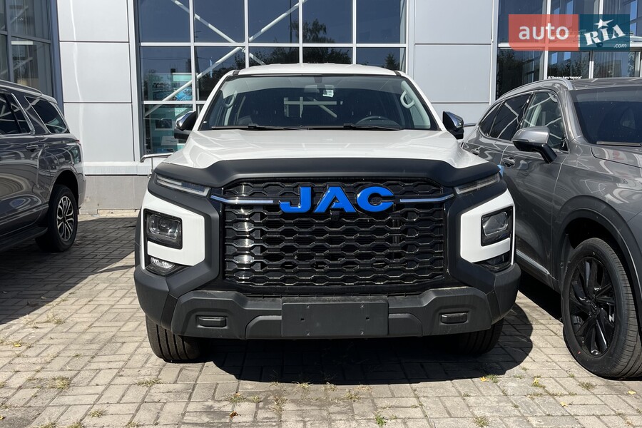 JAC T9 EV - фото 4