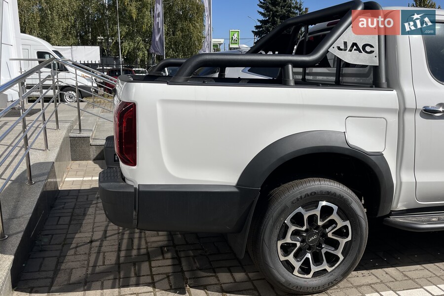 JAC T9 EV - фото 9