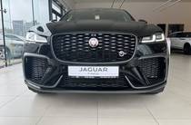 Jaguar F-Pace Base