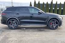 Jaguar F-Pace Base