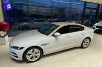 Jaguar XE S