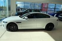 Jaguar XE R-Dynamic S