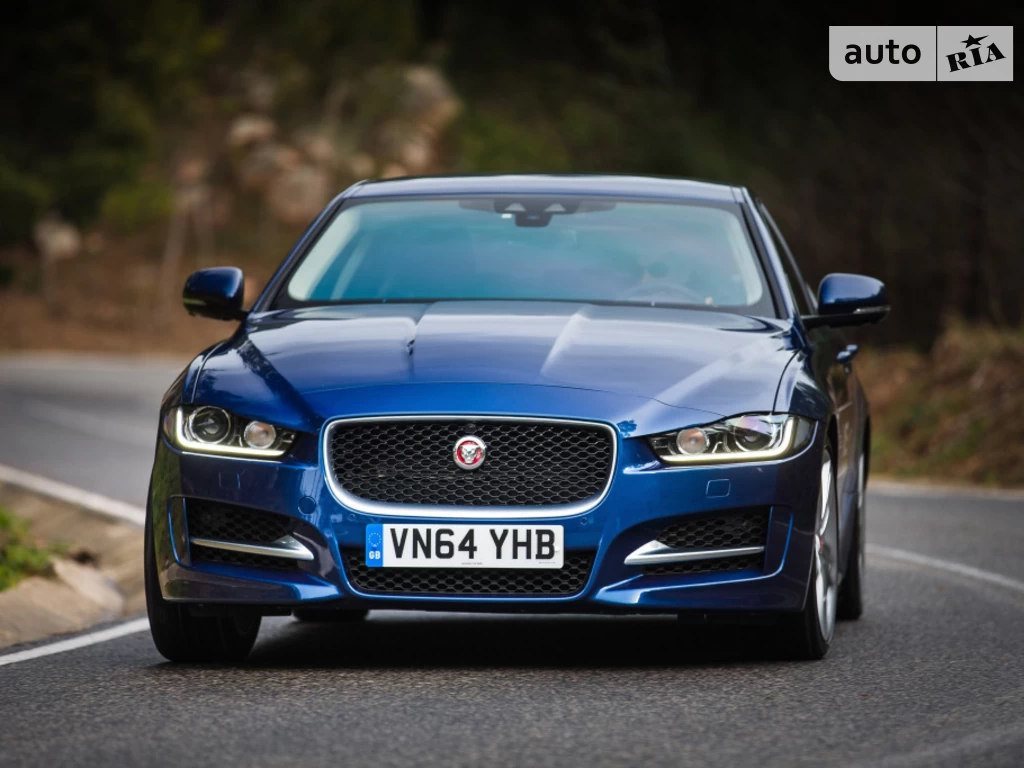 Jaguar XE R-Sport