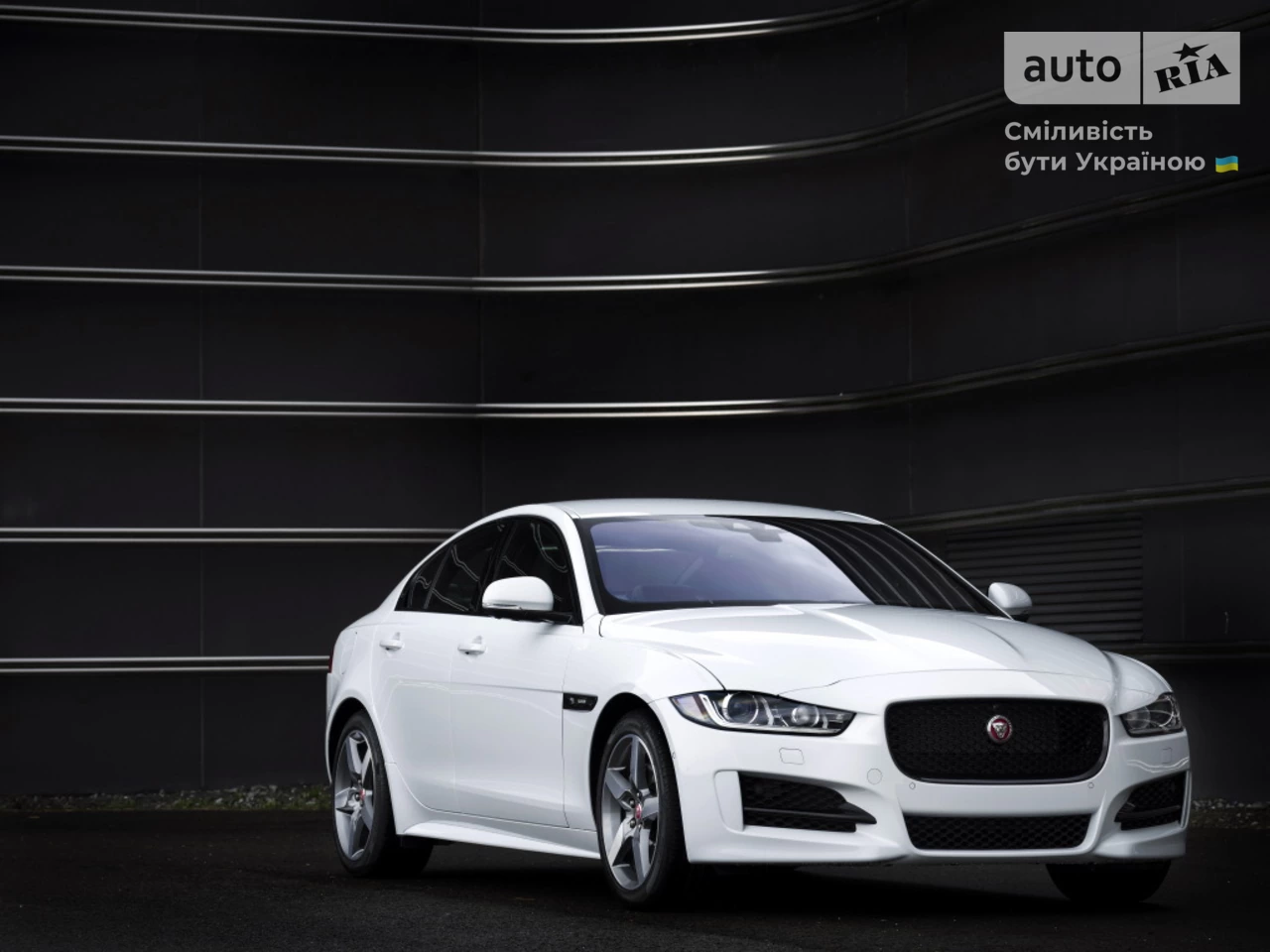 Jaguar XE R-Sport