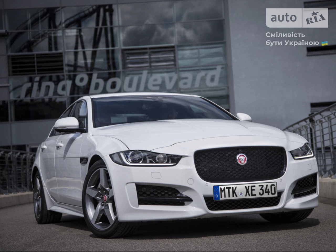 Jaguar XE R-Sport