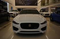 Jaguar XE R-Dynamic SE