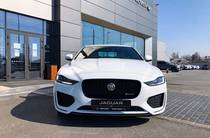 Jaguar XE R-Dynamic SE