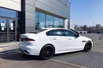 Jaguar XE R-Dynamic SE