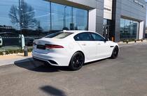 Jaguar XE R-Dynamic SE