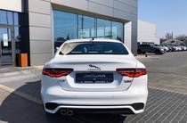 Jaguar XE R-Dynamic SE