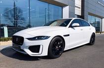 Jaguar XE R-Dynamic SE