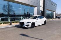 Jaguar XE R-Dynamic SE