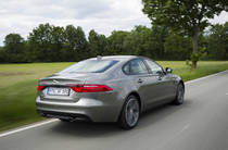 Jaguar XF Pure