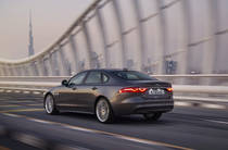 Jaguar XF R-Sport