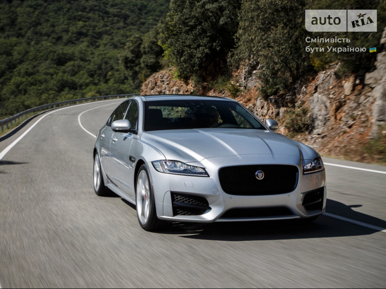 Jaguar XF R-Sport