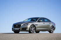 Jaguar XF Pure