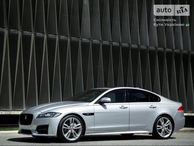 Jaguar XF R-Sport