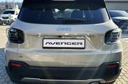 Jeep Avenger Summit