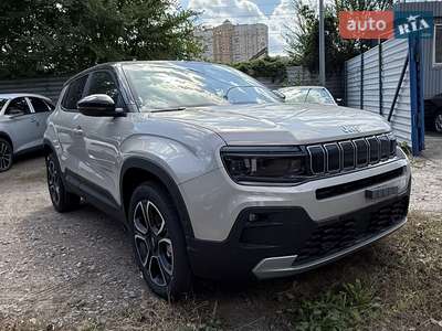 Jeep Avenger 2025 Summit