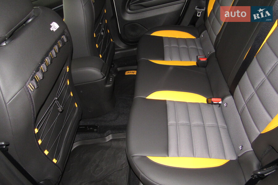 Jeep Avenger - фото 16