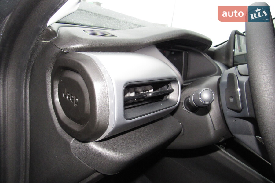 Jeep Avenger - фото 15