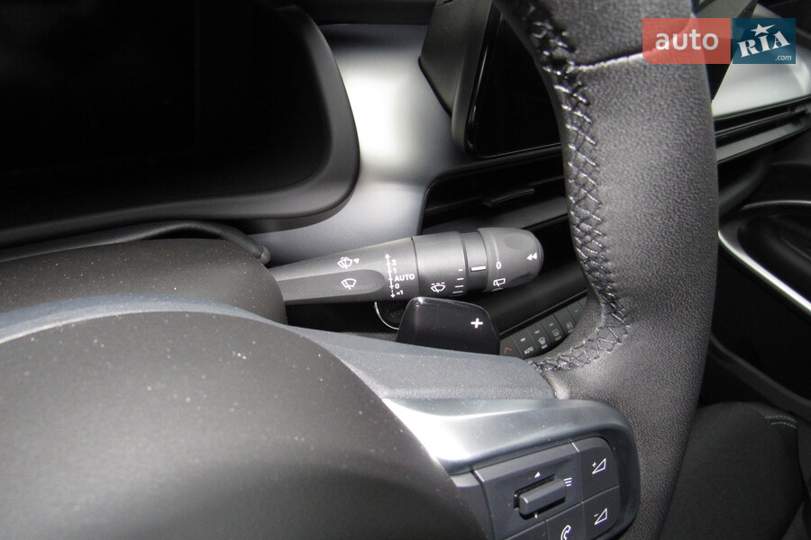 Jeep Avenger - фото 16