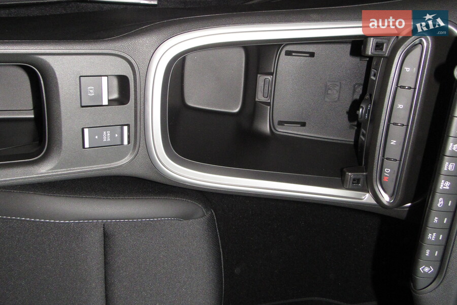 Jeep Avenger - фото 23