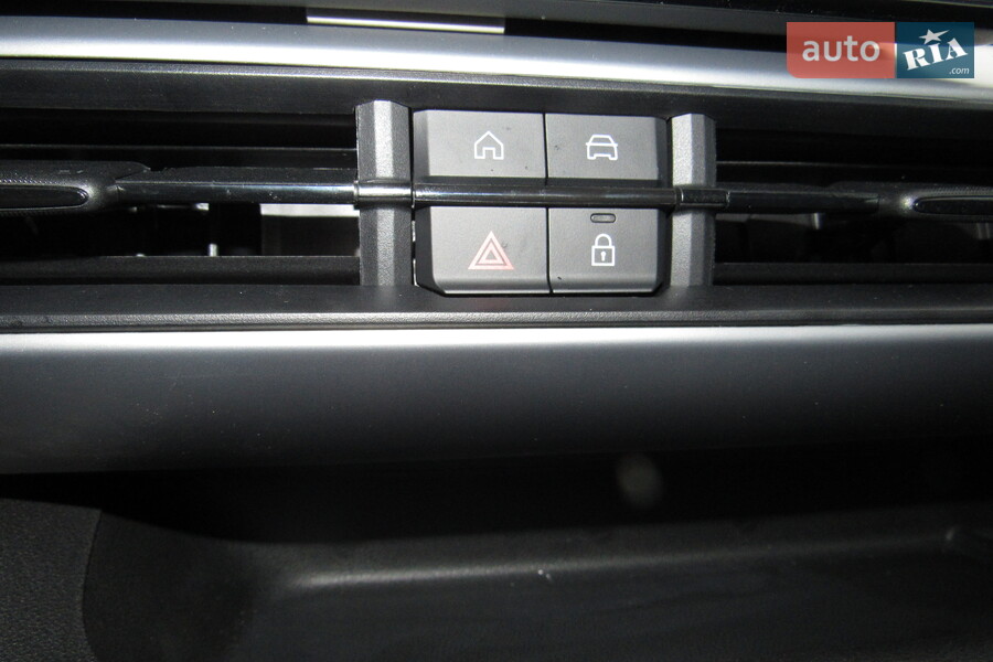 Jeep Avenger - фото 10