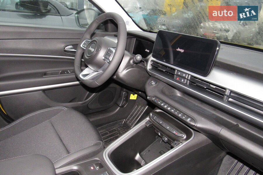 Jeep Avenger - фото 19