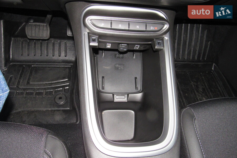 Jeep Avenger - фото 21