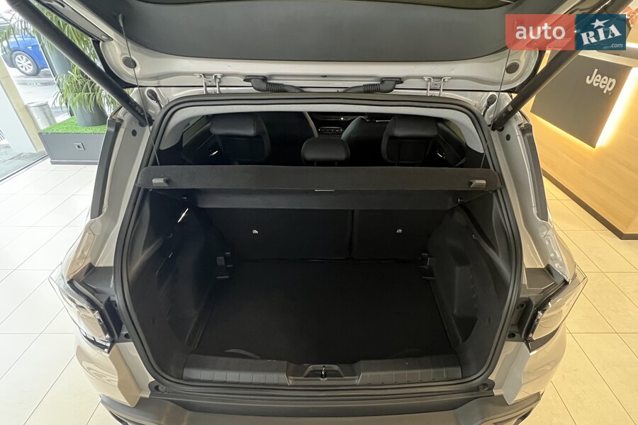 Jeep Avenger - фото 8
