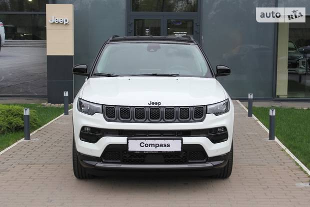 Jeep Compass Summit