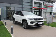 Jeep Compass Summit