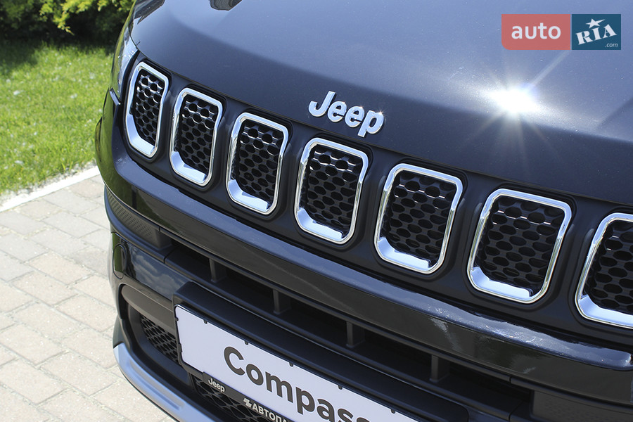 Jeep Compass - фото 12