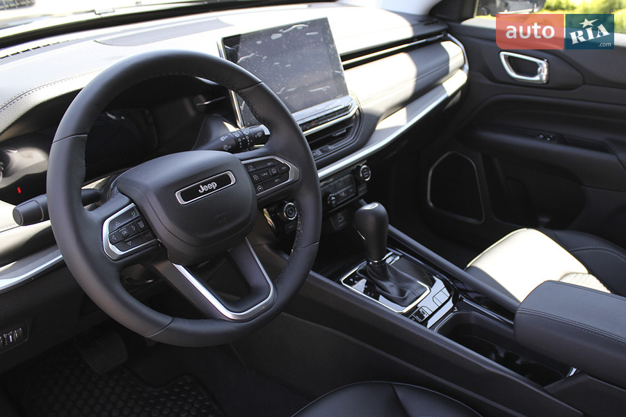 Jeep Compass - фото 14