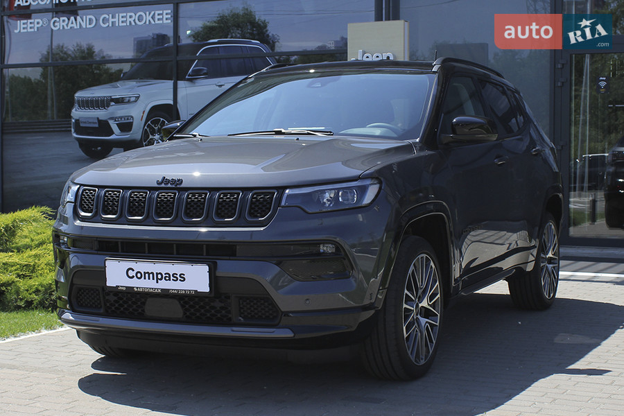Jeep Compass - фото 1
