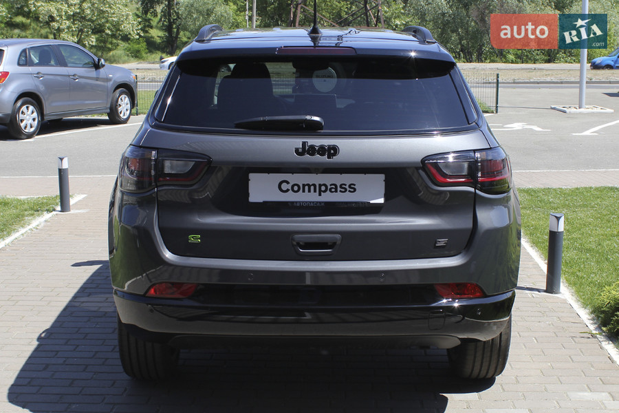 Jeep Compass - фото 5
