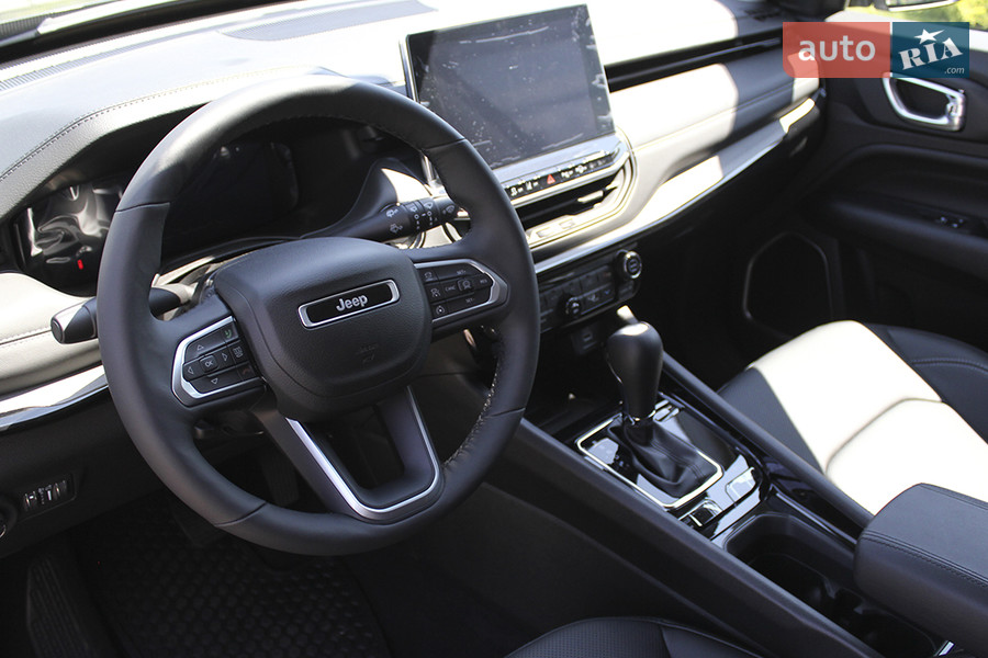 Jeep Compass - фото 8