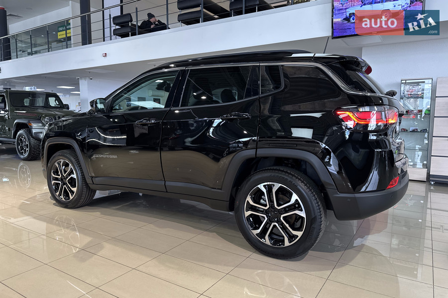 Jeep Compass - фото 2