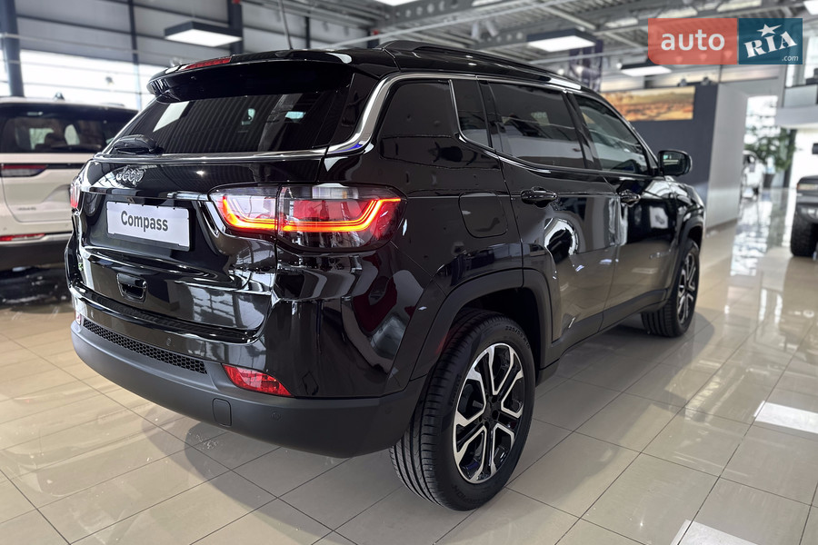 Jeep Compass - фото 3